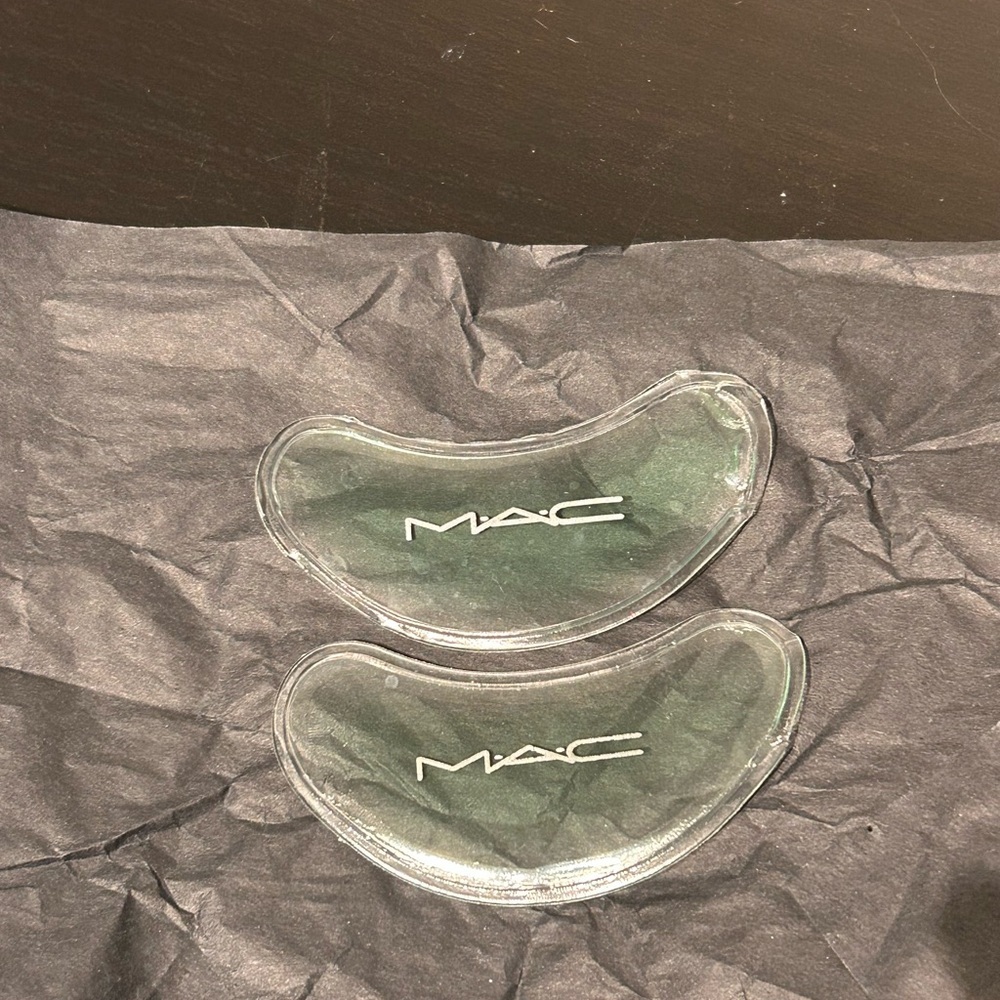 ***BRAND NEW*** MAC Cosmetics Eye Gel Pads